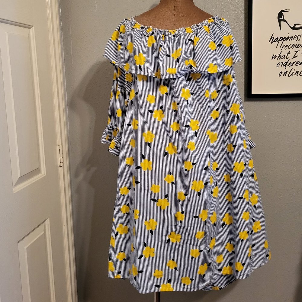 Crown & Ivy Striped Floral Flower Power Dress - Picture 4 of 10